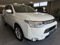 Gebraucht Mitsubishi Outlander Intense 150 PS (110 kW) 2014 Weiß SUV