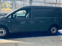 Gebraucht VW Caddy Maxi 102 PS (75 kW) 2017 Grau Van / Kleinbus
