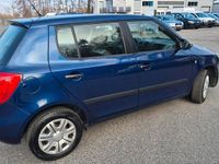 Gebraucht Skoda Fabia 60 PS (44 kW) 2009 Blau Kleinwagen