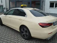 Second-hand Mercedes E200 160 CP (117 kW) 2023 Galben Berlinǎ