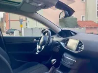 Gebraucht Peugeot 308 SW 131 PS (96 kW) 2019 Weiß Kombi