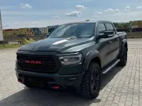 Używany Dodge Custom 401 KM (294 kW) 2020 Zielony SUV