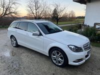 Gebraucht Mercedes C200 Avantgarde 136 PS (100 kW) 2012 Weiß Kombi