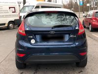 Gebraucht Ford Fiesta 70 PS (51 kW) 2010 Blau Kleinwagen