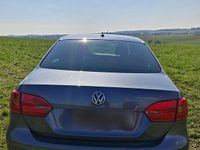 Gebraucht VW Jetta Highline 140 PS (102 kW) 2012 Grau Limousine