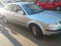 Gebraucht VW Passat 131 PS (96 kW) 2004 Silber Limousine