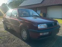 Gebraucht VW Vento 55 PS (40 kW) 1992 Rot Limousine