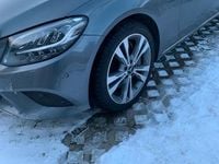 Gebraucht Mercedes C300e 308 PS (226 kW) 2021 Kombi