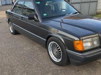 Gebraucht Mercedes 190 109 PS (80 kW) 1990 Schwarz Limousine