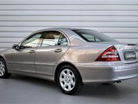 Gebraucht Mercedes C180 Elegance 143 PS (105 kW) 2005 Grau Limousine