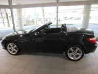 Gebraucht Mercedes SLK300 245 PS (180 kW) 2015 Schwarz Cabrio