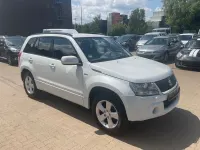 Gebraucht Suzuki Grand Vitara 129 PS (94 kW) 2009 Weiß SUV