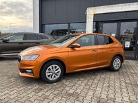 Neu Skoda Fabia Selection 116 PS (85 kW) 2025 Phoenixorange metallic Limousine