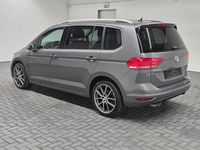 Gebraucht VW Touran Highline 150 PS (110 kW) 2015 Peppergraumet. Van / Kleinbus