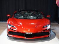 Gebraucht Ferrari SF90 780 PS (573 kW) 2023 Rot Cabrio