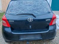 Gebraucht Toyota Yaris 70 PS (51 kW) 2006 Schwarz Kleinwagen