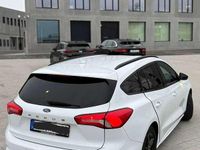 Gebraucht Ford Focus 125 PS (91 kW) 2019 Weiß Kombi