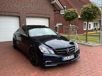Gebraucht Mercedes E350 AMG 231 PS (169 kW) 2009 Blau Coupé