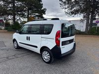 Second-hand Opel Combo Selection 95 CP (69 kW) 2017 Alb Monovolum