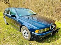 Second-hand BMW 525 192 CP (141 kW) 2001 Albastru Break