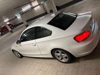 Gebraucht BMW 120 170 PS (125 kW) 2011 Weiß Kleinwagen