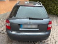 Gebraucht Audi A4 163 PS (119 kW) 2003 Grau Kombi