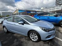 Gebraucht Opel Astra Edition 101 PS (74 kW) 2015 Silber Kleinwagen