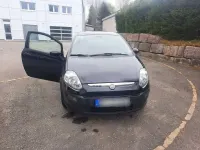 Gebraucht Fiat Grande Punto 77 PS (56 kW) 2011 Schwarz Kleinwagen