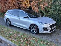 Gebraucht Ford Focus ST-Line X 116 PS (85 kW) 2025 Silber Limousine