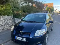 Gebraucht Toyota Auris 124 PS (91 kW) 2008 Blau Kleinwagen