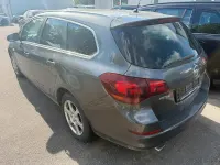Gebraucht Opel Astra 140 PS (102 kW) 2011 Braun Kombi