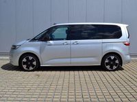 Gebraucht VW Multivan Style 150 PS (110 kW) 2023 Silber Van