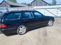 Gebraucht Mercedes E430 Avantgarde 279 PS (205 kW) 2001 Schwarz Limousine