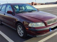 Gebraucht Volvo V40 115 PS (84 kW) 1998 Rot Kombi