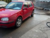 Gebraucht VW Golf IV 75 PS (55 kW) 2001 Rot Kleinwagen
