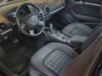 Gebraucht Audi A3 Attraction 125 PS (91 kW) 2014 Schwarz Limousine