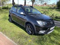Second-hand Dacia Sandero Celebration 90 CP (66 kW) 2017 Negru Hatchback