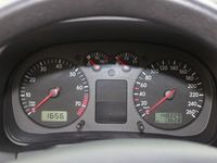 Gebraucht VW Golf IV Design 105 PS (77 kW) 2001 Silber metallic Limousine