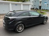 Gebraucht Opel Astra GTC 90 PS (66 kW) 2009 Schwarz Coupé