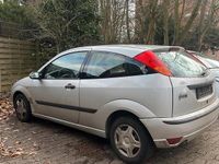 Gebraucht Ford Focus 75 PS (55 kW) 2002 Silber Kleinwagen