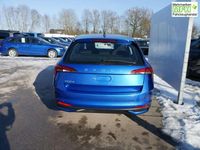 Neu Skoda Scala Selection 150 PS (110 kW) 2025 Raceblau metallic Kleinwagen
