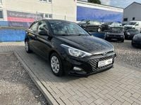 Gebraucht Hyundai i20 Select 75 PS (55 kW) 2019 Schwarz Kleinwagen