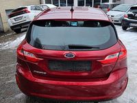 Gebraucht Ford Fiesta Titanium 125 PS (91 kW) 2019 Rot Kleinwagen