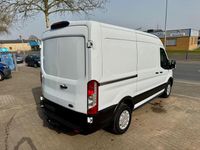 Gebraucht Ford Transit 131 PS (96 kW) 2021 Weiß Van / Kleinbus