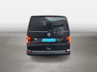 Używany VW Multivan Highline 199 KM (146 kW) 2021 Czarny Minivan