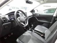 Gebraucht VW T-Cross Life 95 PS (69 kW) 2025 Ascotgrau SUV