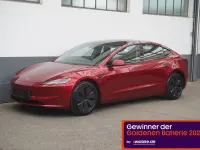 Gebraucht Tesla Model 3 Standard Range 208 kW (283 PS) 2024 Rot Limousine