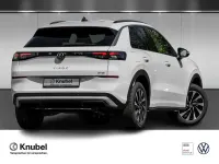 Neu VW T-Roc Life 116 PS (85 kW) 2026 Pure white SUV