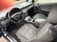 Gebraucht Mercedes C180 143 PS (105 kW) 2006 Blau Coupé