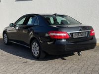 Gebraucht Mercedes E220 170 PS (125 kW) 2010 Schwarz Limousine